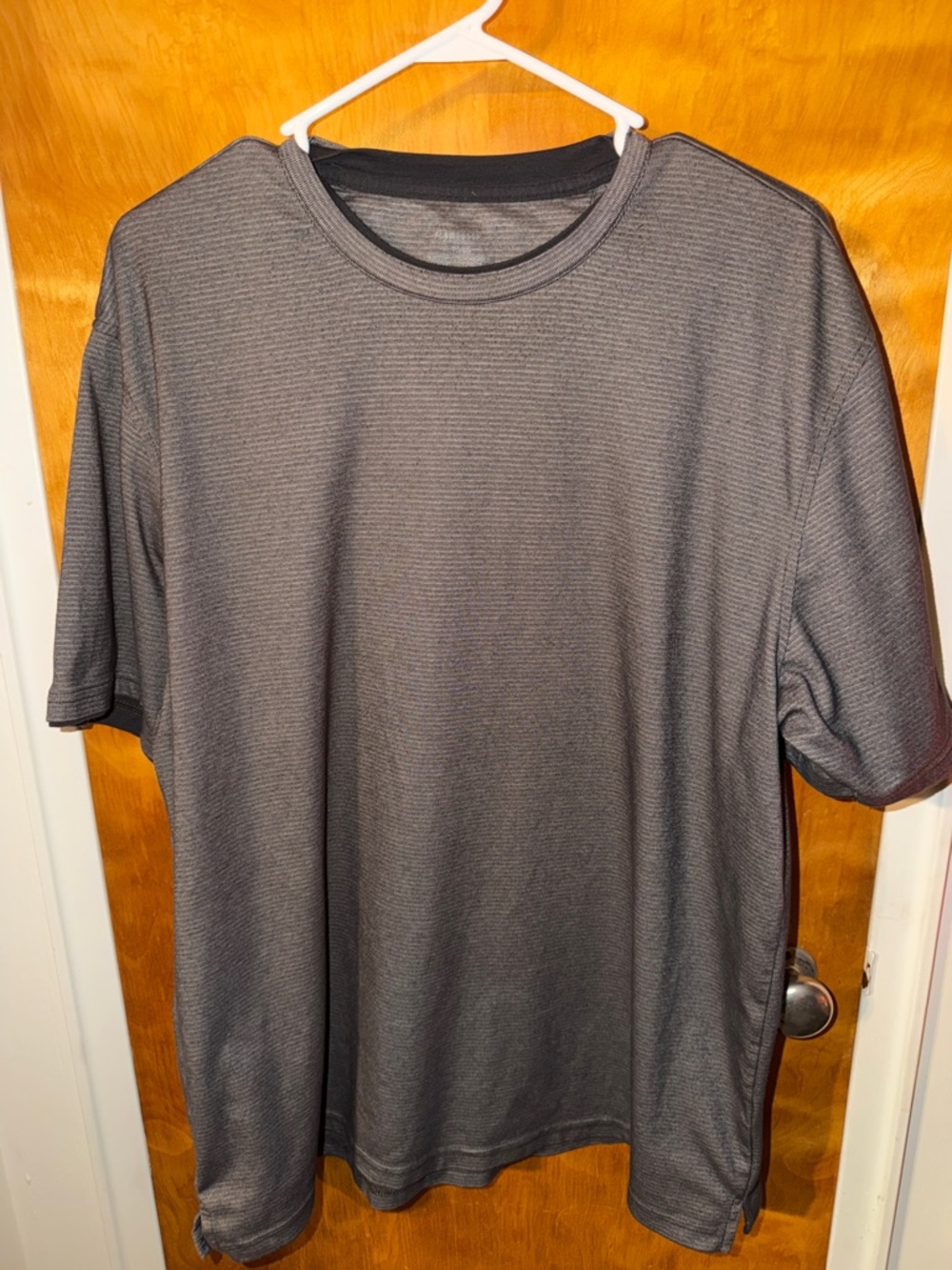 Van Heusen Men's Short Sleeve Tee - Charcoal Gray